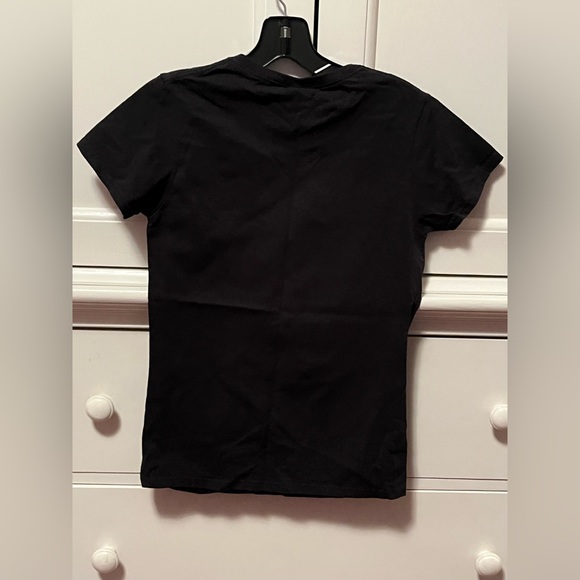 Women’s small Drummer 🥁 Girl T-shirt. NWOT. 100% cotton - Picture 4 of 4